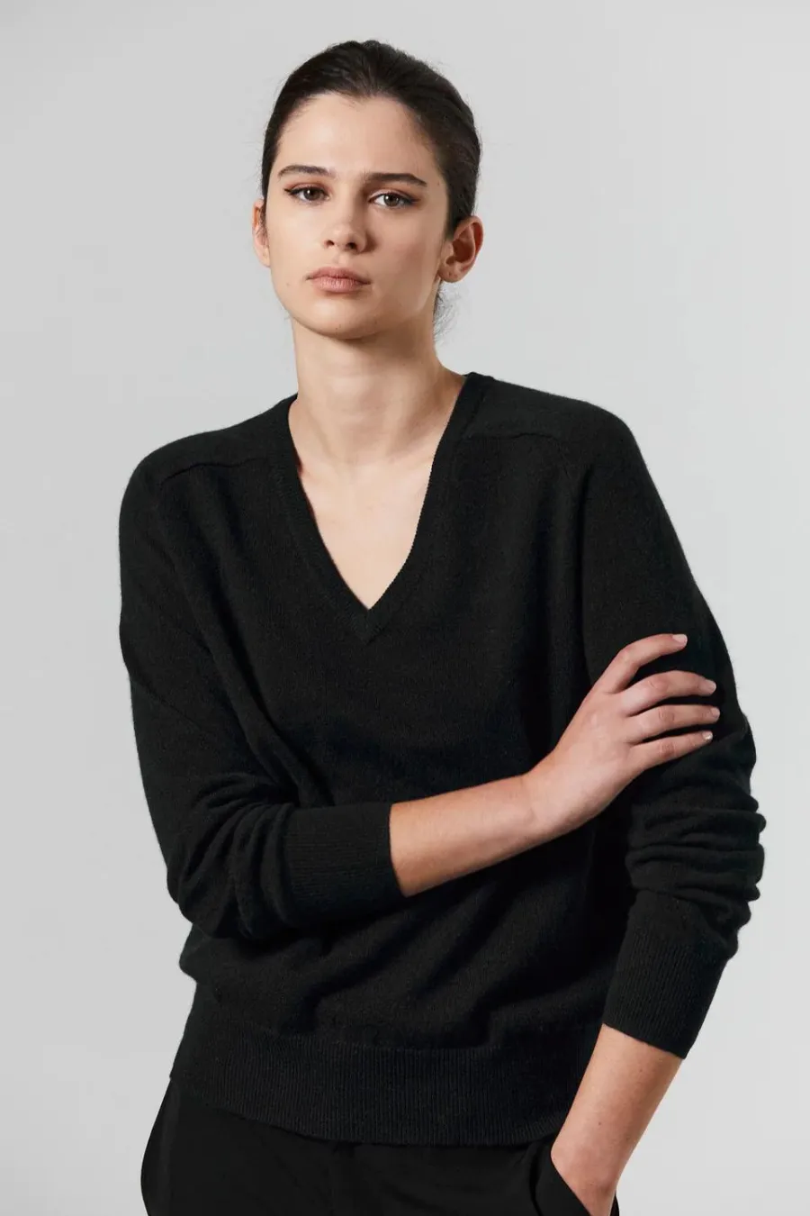 Amy Cashmere V-Neck Black