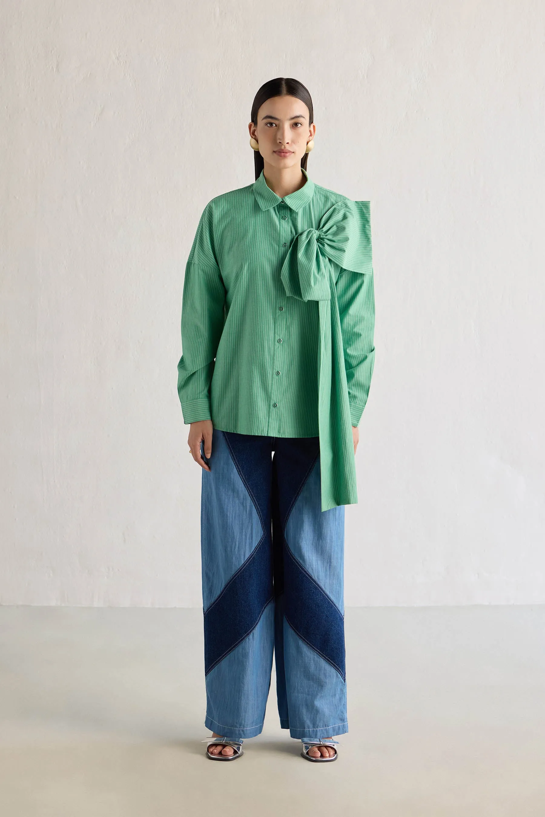 GREEN STRIPE BOW SHIRT