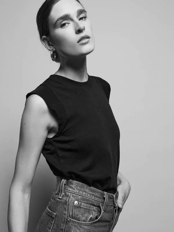 Patti Muscle Tee in Jet Black