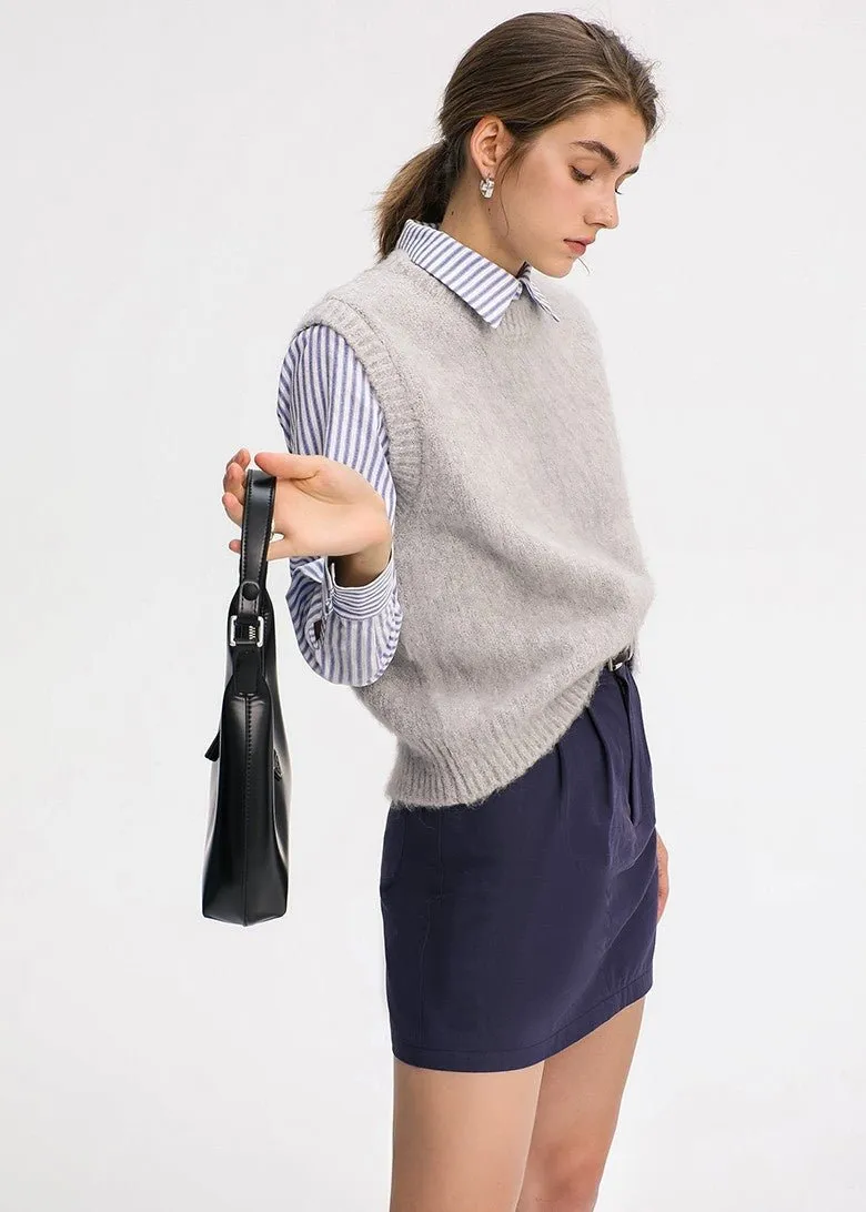 ROUND NECK KNIT VEST