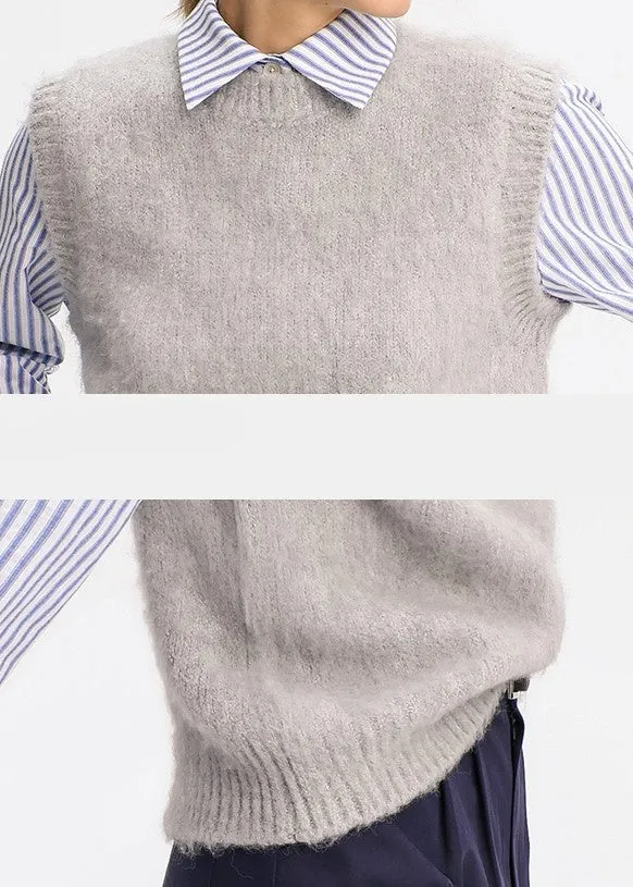 ROUND NECK KNIT VEST